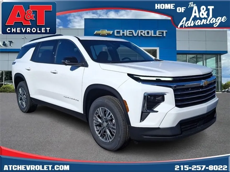 2025 Chevrolet Traverse photo 1