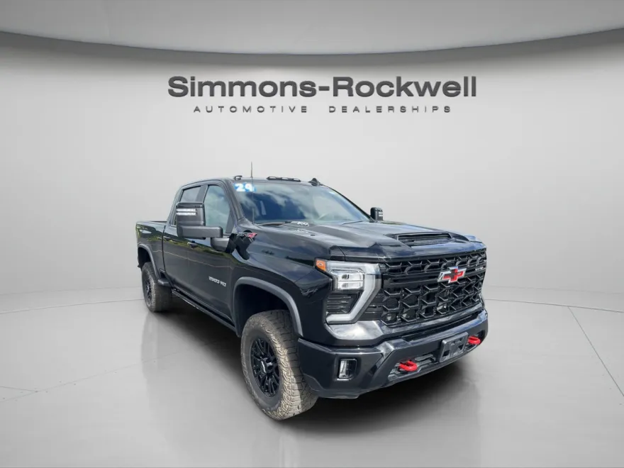 2024 Chevrolet Silverado 2500HD ZR2 photo 1