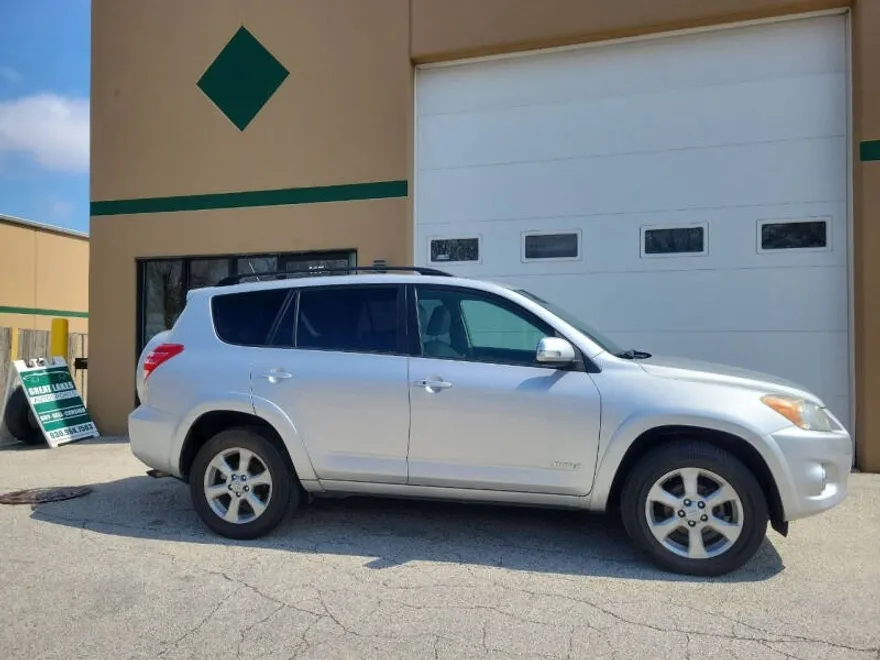 2010 Toyota RAV4 Limited photo 1