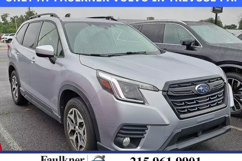 2022 Subaru Forester Premium photo 1
