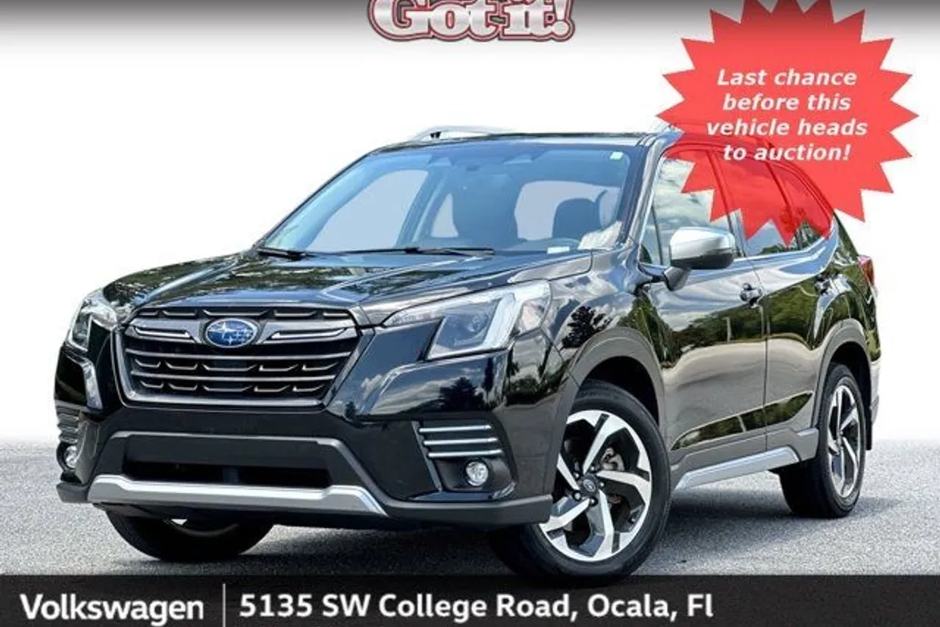 2023 Subaru Forester Touring photo 1