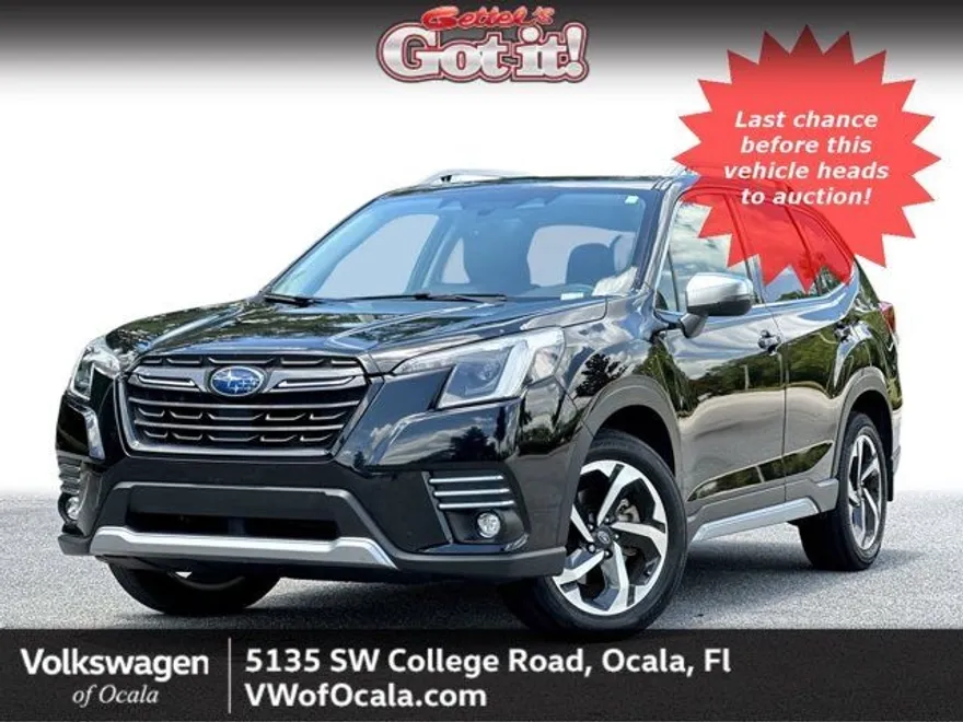 2023 Subaru Forester Touring photo 1