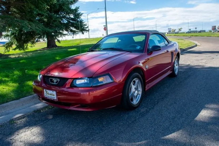 2004 Ford Mustang Convertible Deluxe photo 1