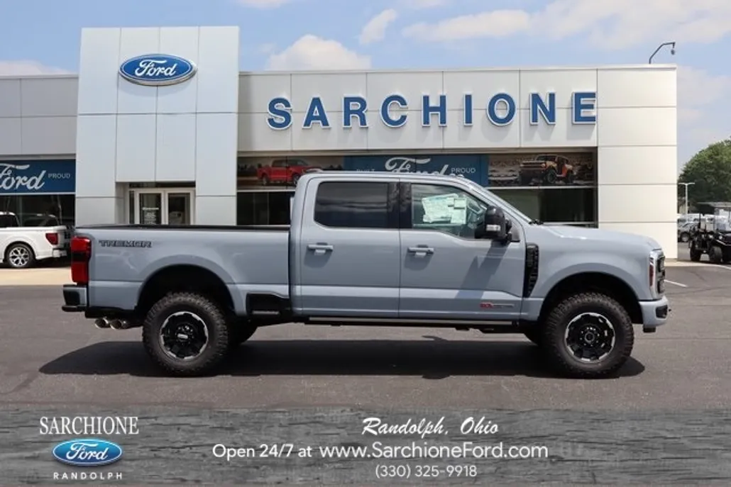 2025 Ford F-250 photo 1