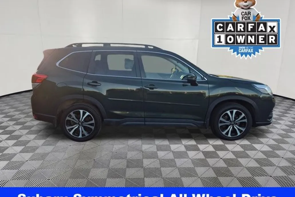 2022 Subaru Forester Limited photo 1