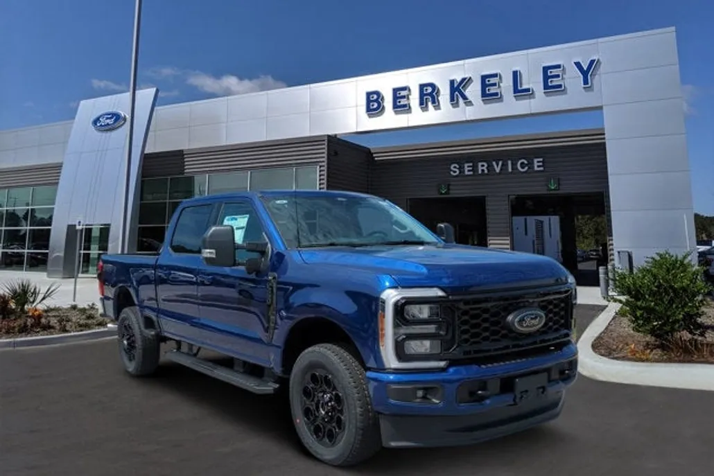 2026 Ford F-250 XLT photo 1
