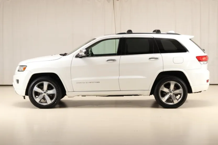 2016 Jeep Cherokee Overland photo 1