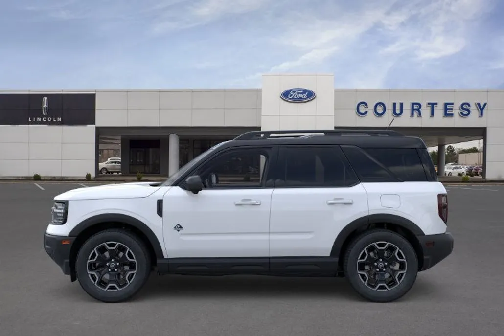 2025 Ford Bronco Sport Outer Banks photo 1