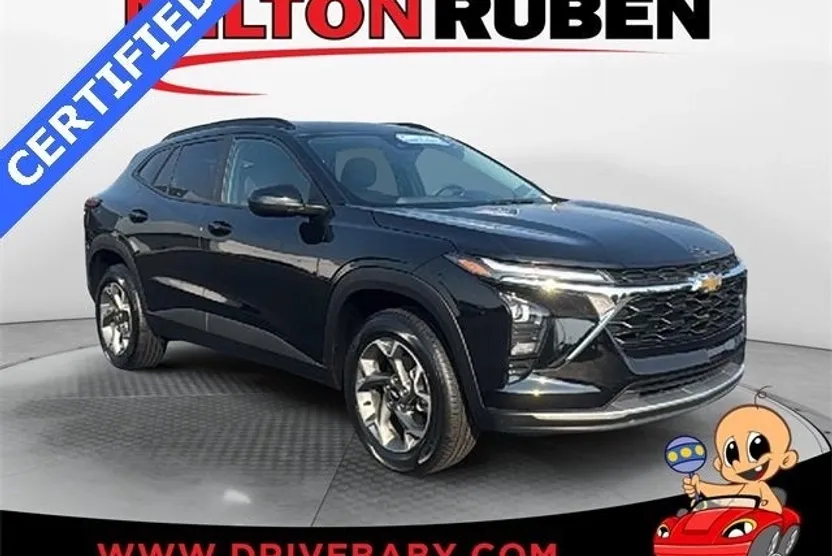 2024 Chevrolet Trax LT photo 1