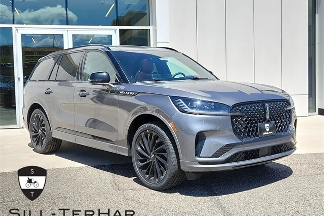 2025 Lincoln Aviator Reserve photo 1