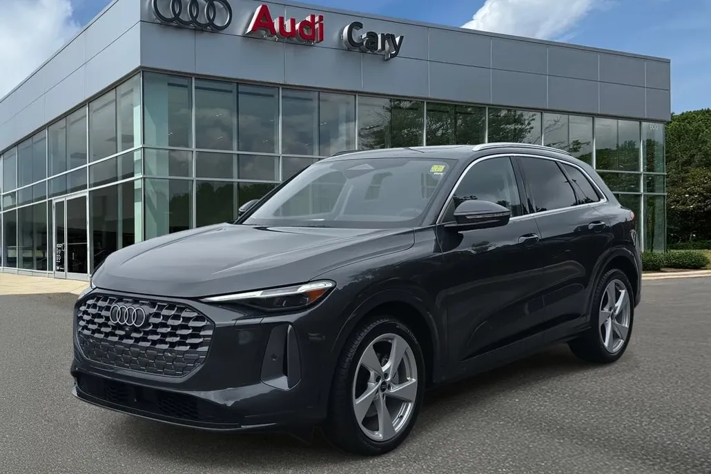 2025 Audi Q5 2.0T Prestige photo 1