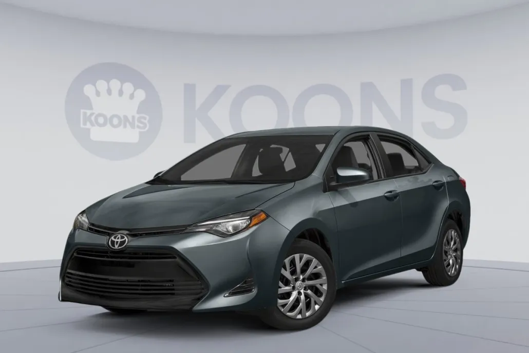 2017 Toyota Corolla LE photo 1