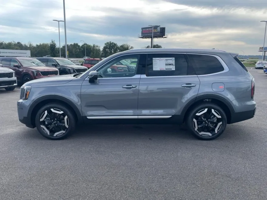 2025 Kia Telluride EX photo 1