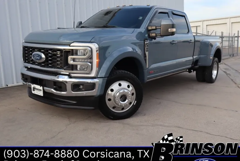 2023 Ford F-450 photo 1