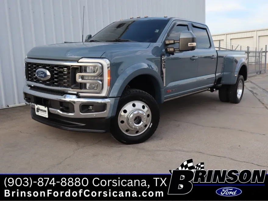 2023 Ford F-450 photo 1