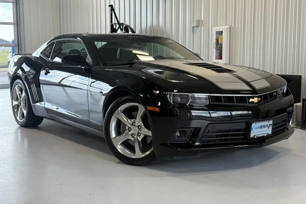 2015 Chevrolet Camaro SS photo 1