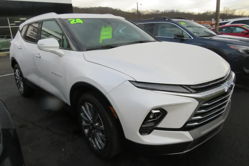 2024 Chevrolet Blazer Premier photo 1