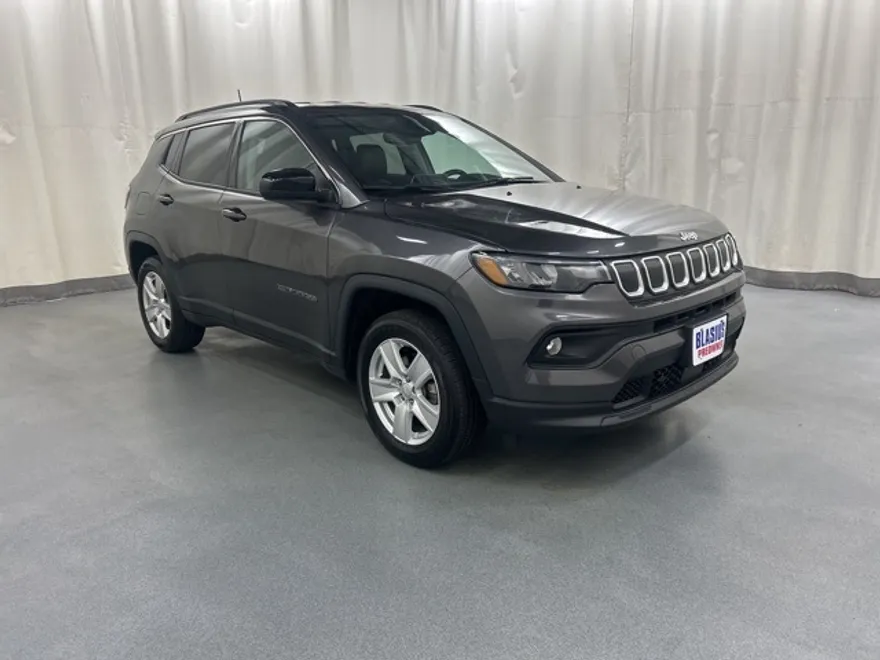 2022 Jeep Compass Latitude photo 1