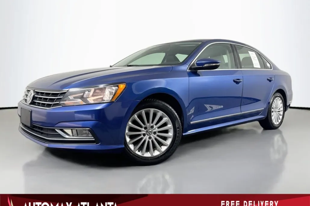 2016 Volkswagen Passat SE photo 1