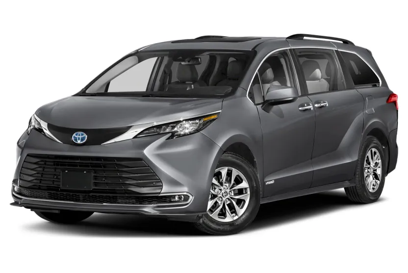 2024 Toyota Sienna XLE photo 1