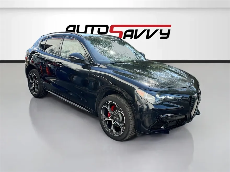2024 Alfa Romeo Stelvio Tributo Italiano photo 1