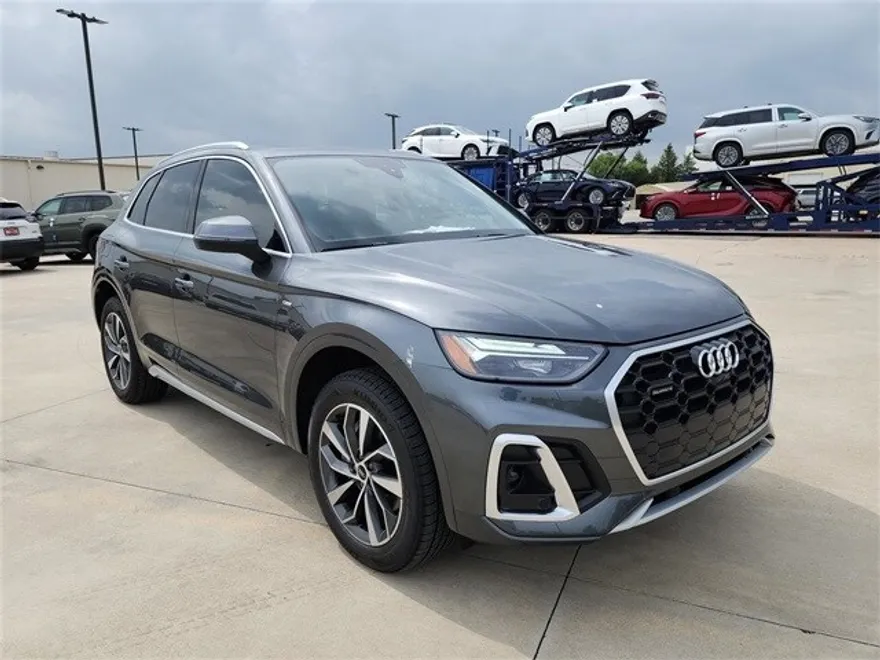 2025 Audi Q5 45 S line Premium Plus photo 1
