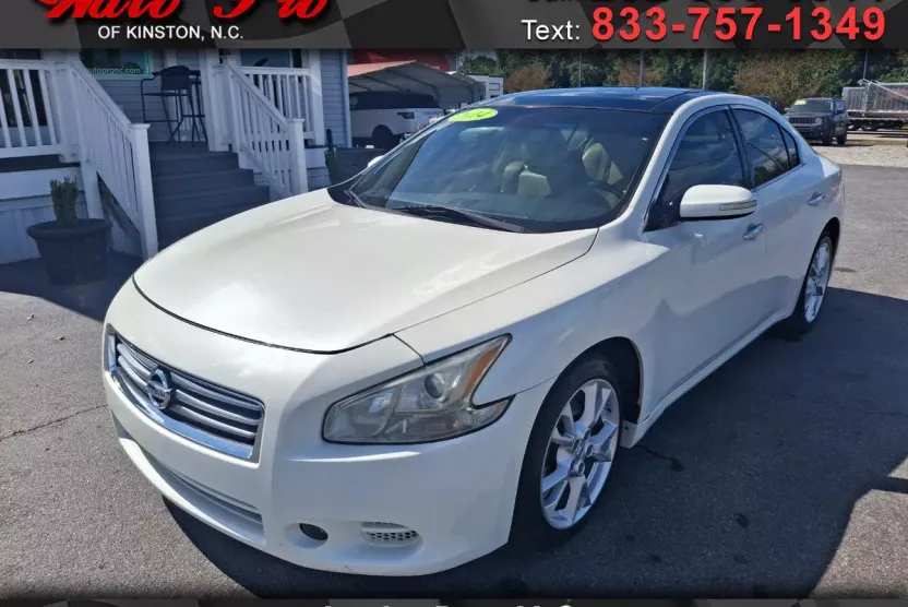 2014 Nissan Maxima SV Premium photo 1
