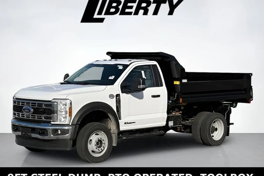 2025 Ford F-550 photo 1