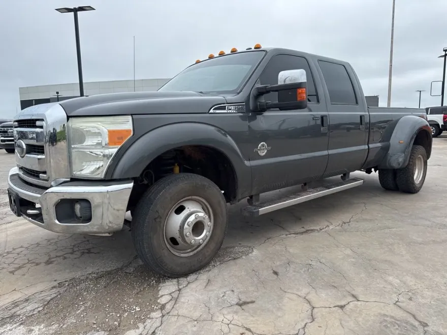 2015 Ford F-350 photo 1