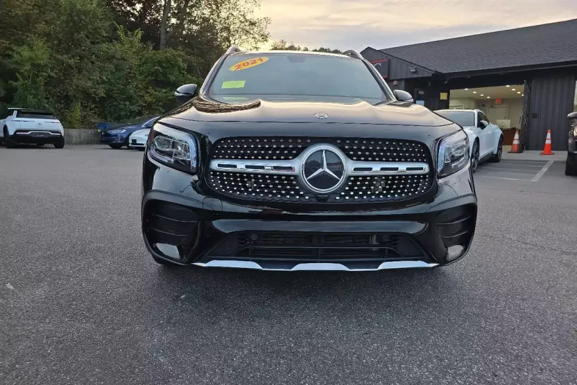 2021 Mercedes Benz GLB 250 4MATIC photo 1