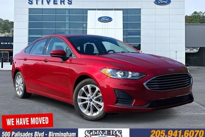 2020 Ford Fusion SE photo 1