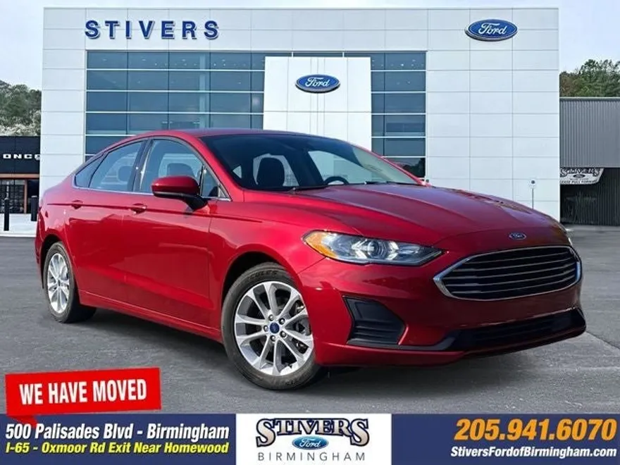 2020 Ford Fusion SE photo 1