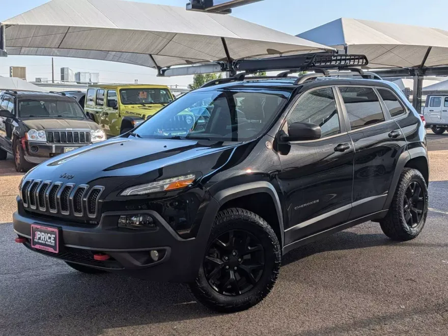 2018 Jeep Cherokee Trailhawk Sport photo 1