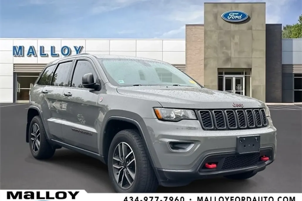 2021 Jeep Grand Cherokee Trailhawk photo 1