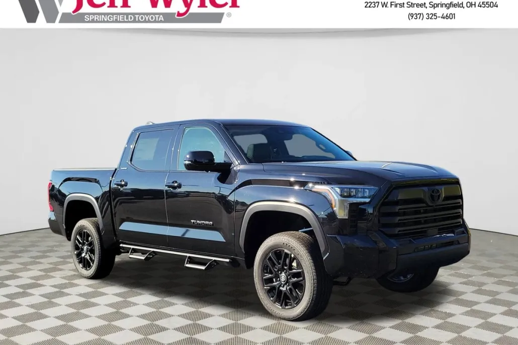 2026 Toyota Tundra Limited CrewMax photo 1