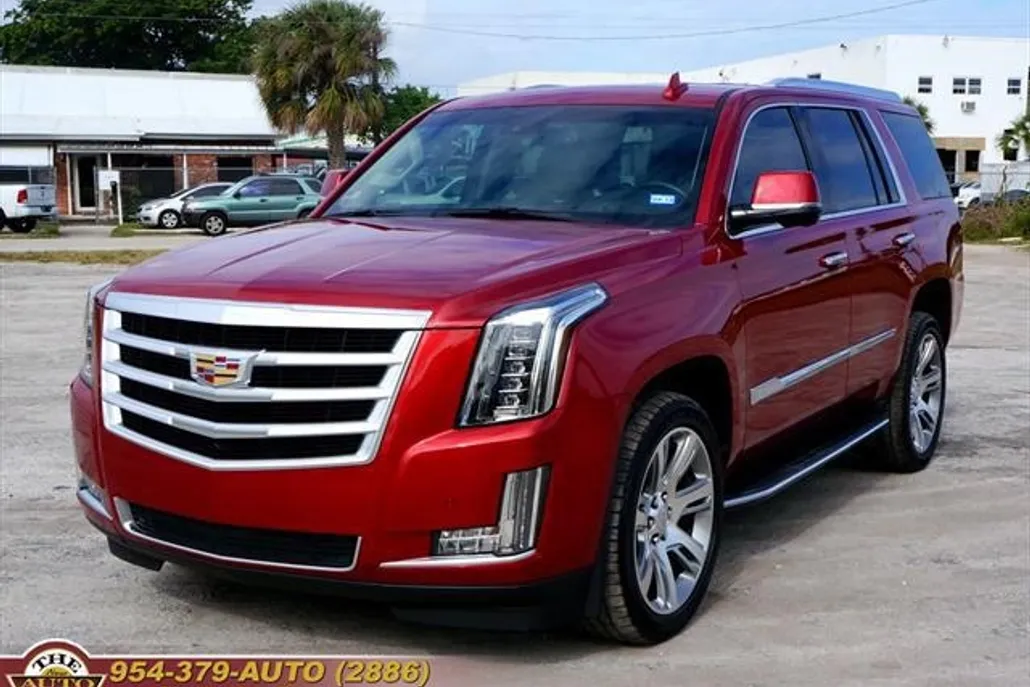 2015 Cadillac Escalade Luxury photo 1