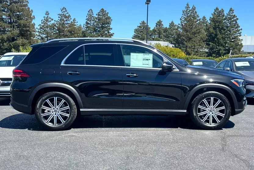 2026 Mercedes Benz GLE 350 4MATIC photo 1