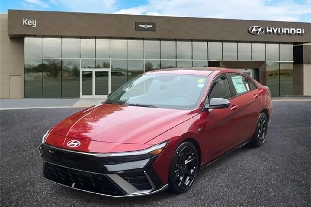 2025 Hyundai Elantra N Line photo 1