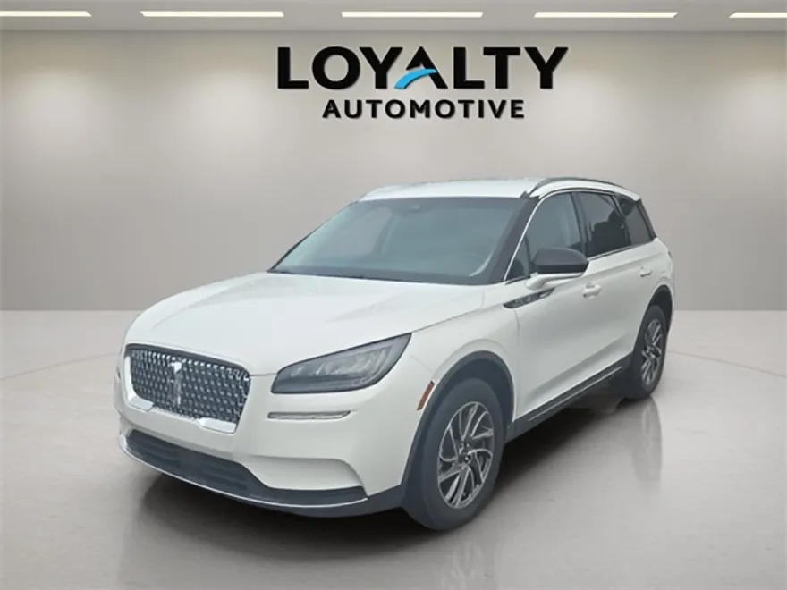 2021 Lincoln Corsair Standard photo 1