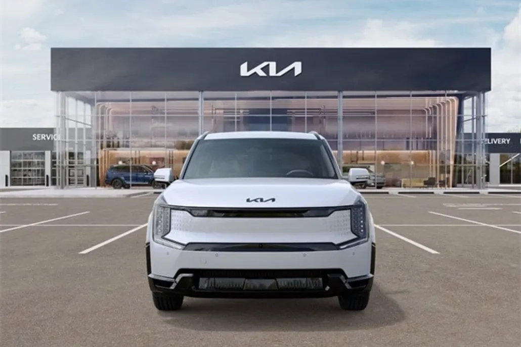 2026 Kia EV9 Land photo 1