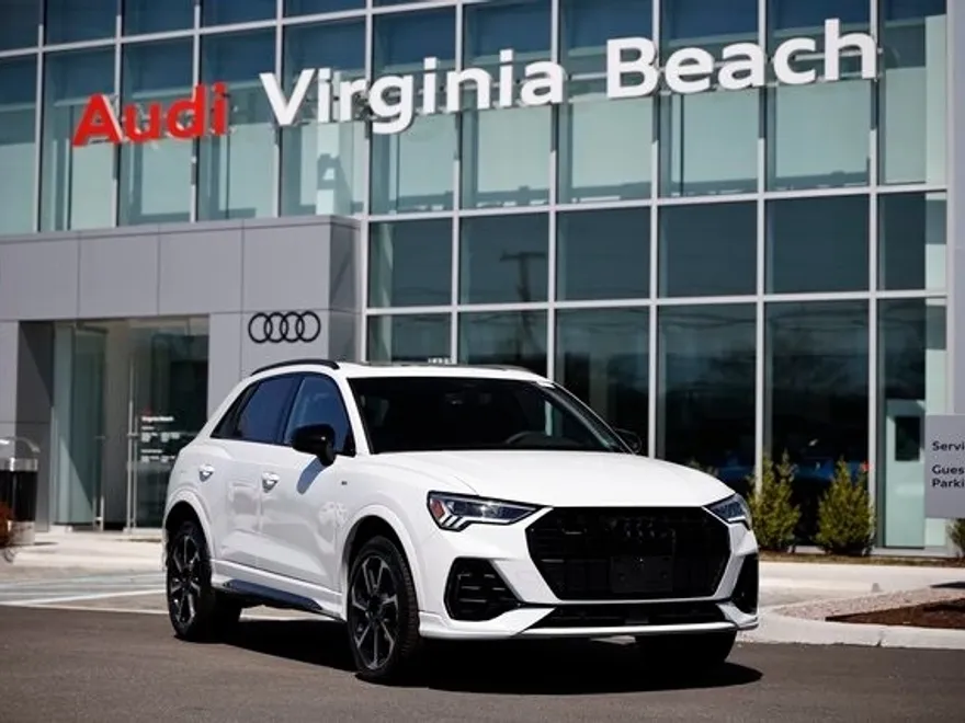 2025 Audi Q3 S line Premium Plus photo 1