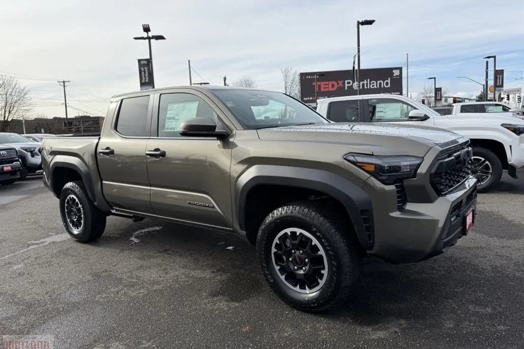 2025 Toyota Tacoma TRD Off-Road 4x4 Double Cab photo 1
