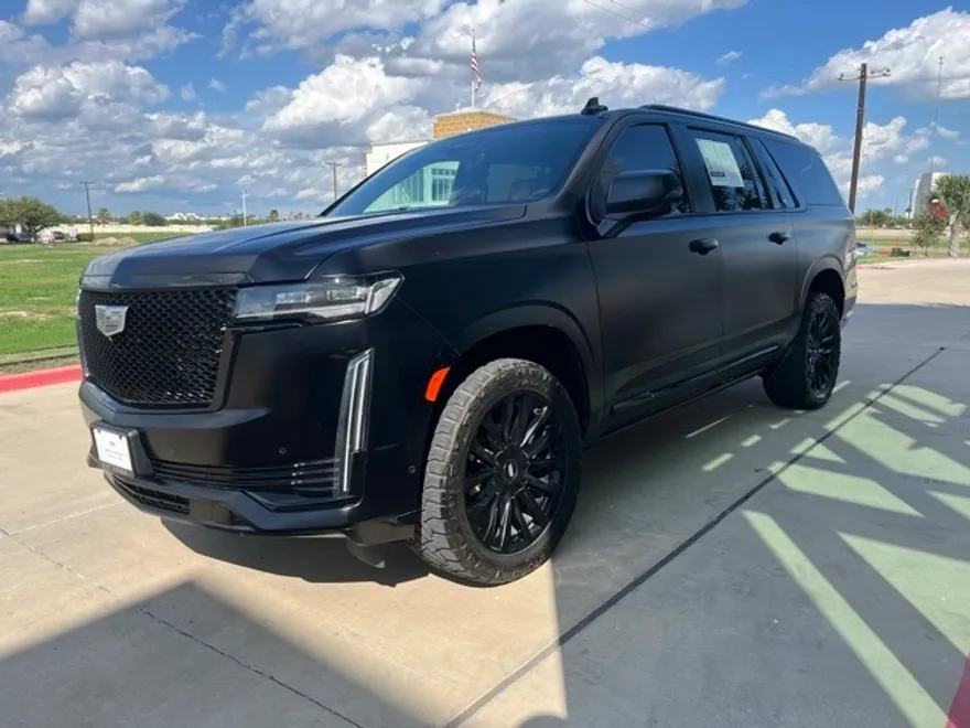2023 Cadillac Escalade ESV Premium Luxury photo 1