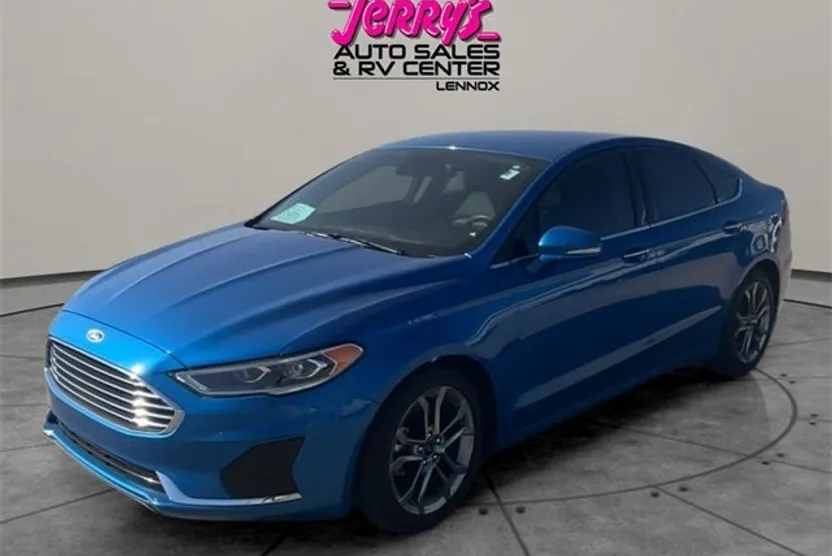 2020 Ford Fusion SEL photo 1