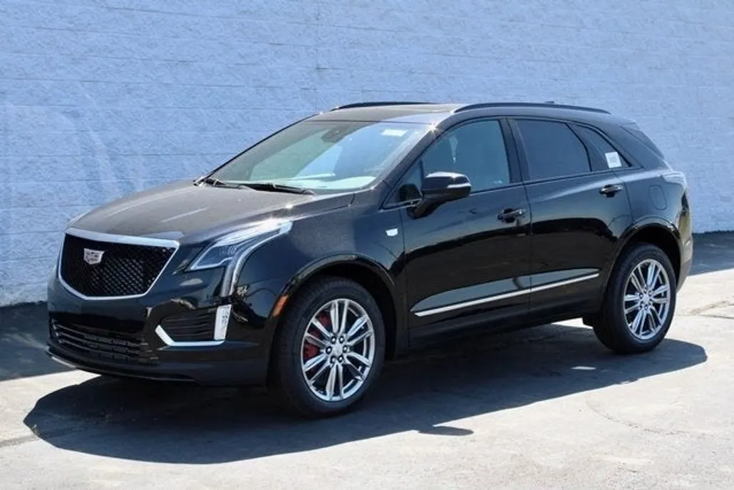 2025 Cadillac XT5 Sport photo 1
