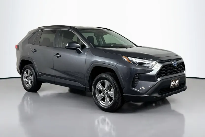 2023 Toyota RAV4 Hybrid LE photo 1