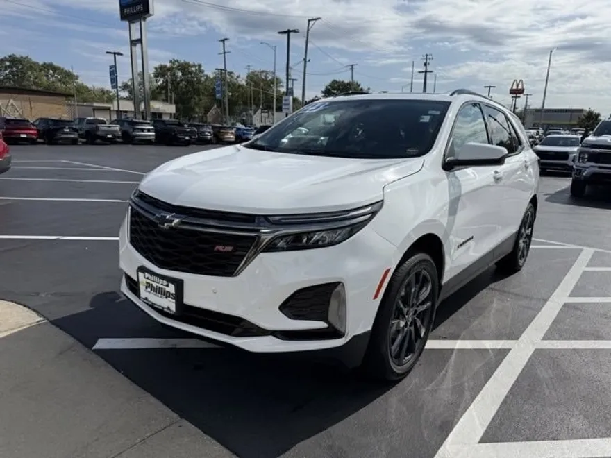 2023 Chevrolet Equinox RS photo 1