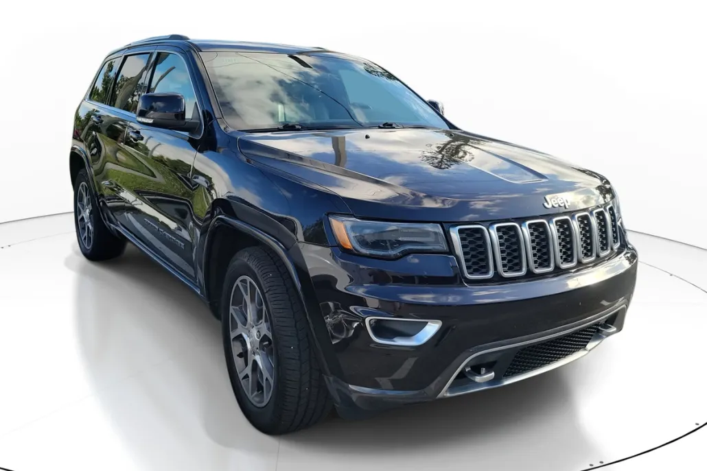 2018 Jeep Grand Cherokee Sterling Edition photo 1