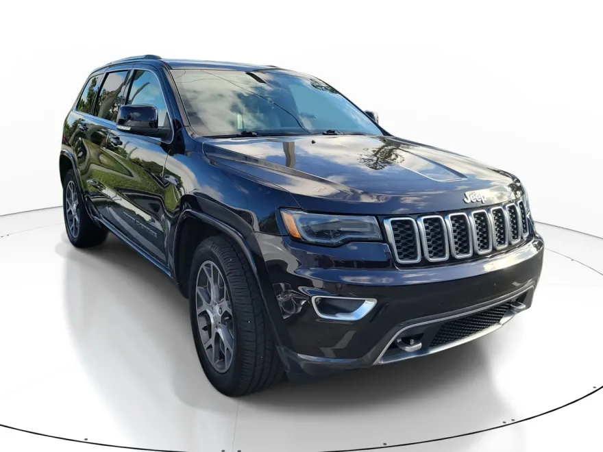 2018 Jeep Grand Cherokee Sterling Edition photo 1
