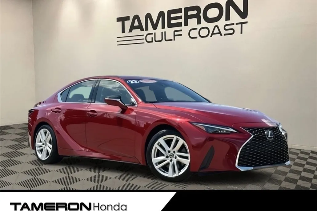 2023 Lexus IS 300 photo 1